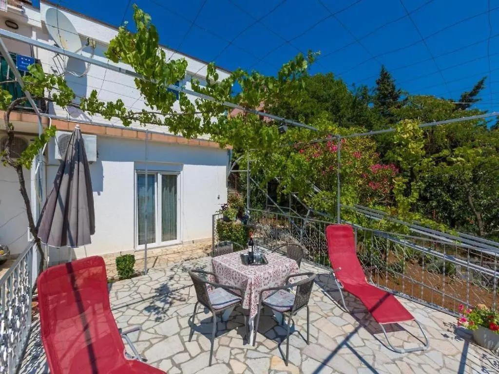 Apartments Adrasteja Dramalj 0*,  Kroatien